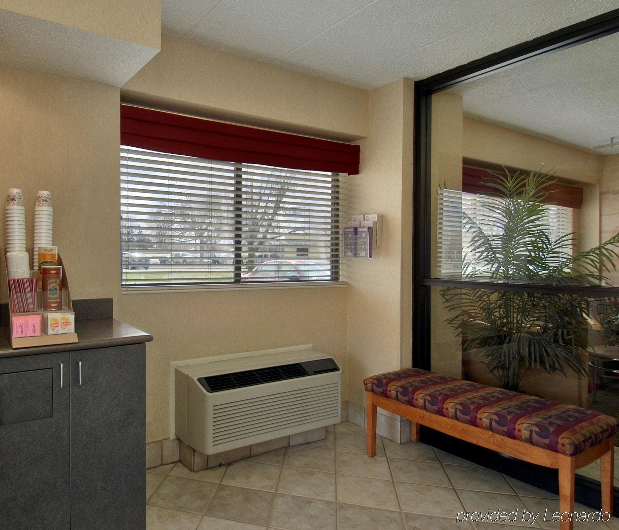 Red Roof Inn Columbus West - Hilliard New Rome Extérieur photo